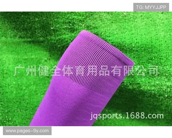 全面解析足球袜防滑胶点创新设计与实战性能优化升级全面应用方案